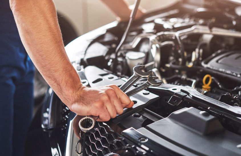 24 idei de cadouri pentru mecanici auto